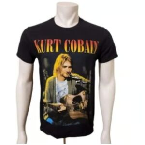 KURYBlack Graphic T-Shirt